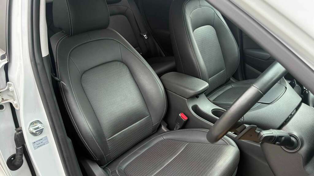 Hyundai Kona Premium Grey #28