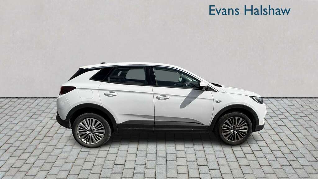 Vauxhall Grandland X 1.2 Turbo Tech Line Nav 2019 White #3