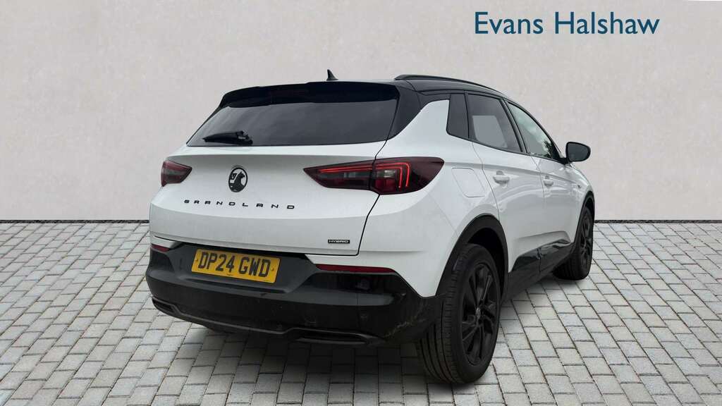 Vauxhall Grandland 1.6 Plug-in Hybrid Gs 2024 White #6