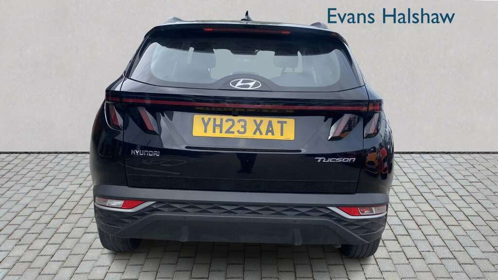 Hyundai Tucson 1.6 Tgdi Se Connect 2Wd 2023 YH23XAT Black #3