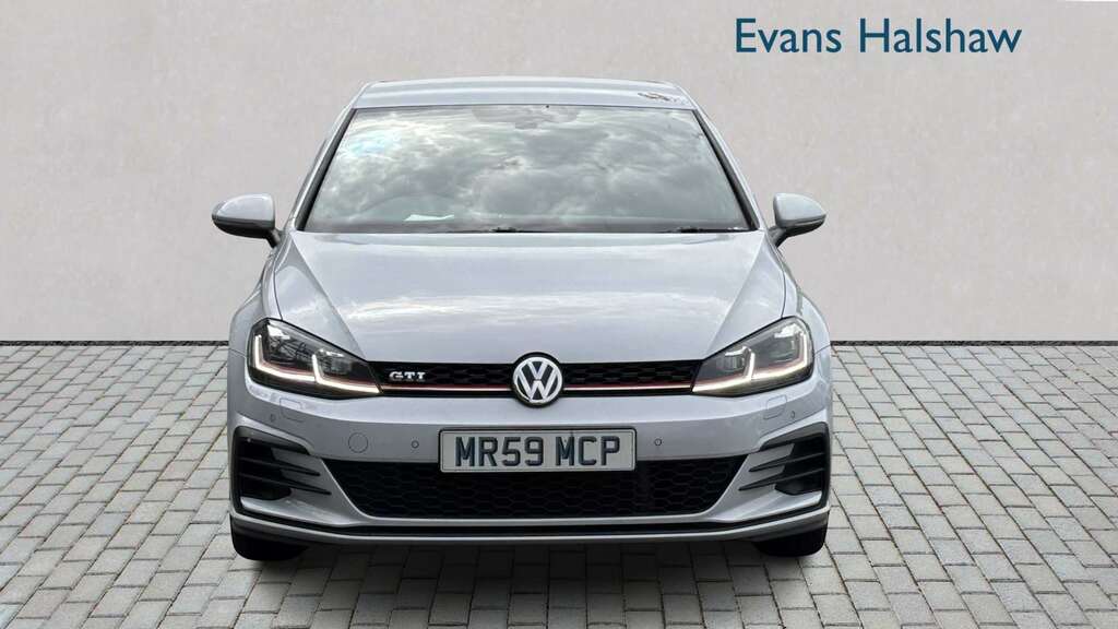 Volkswagen Golf 2.0 Tsi R Black #2