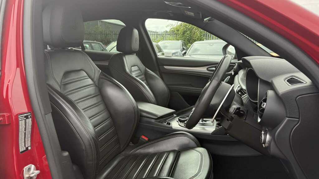 Alfa Romeo Stelvio T Sprint Red #12