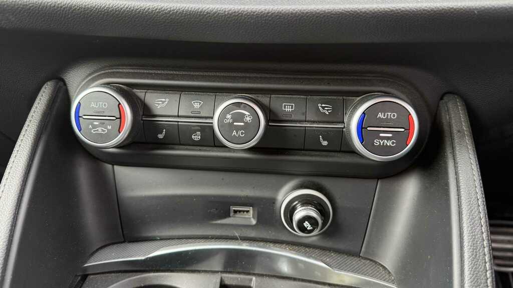 Alfa Romeo Stelvio T Sprint Red #20