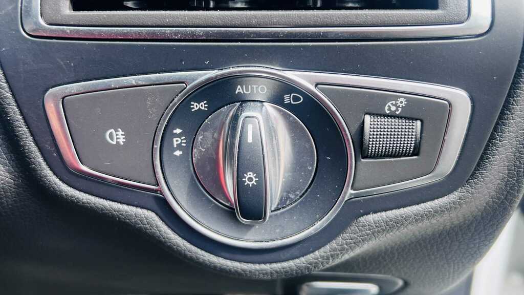 Mercedes-Benz C Class Convertible White #11