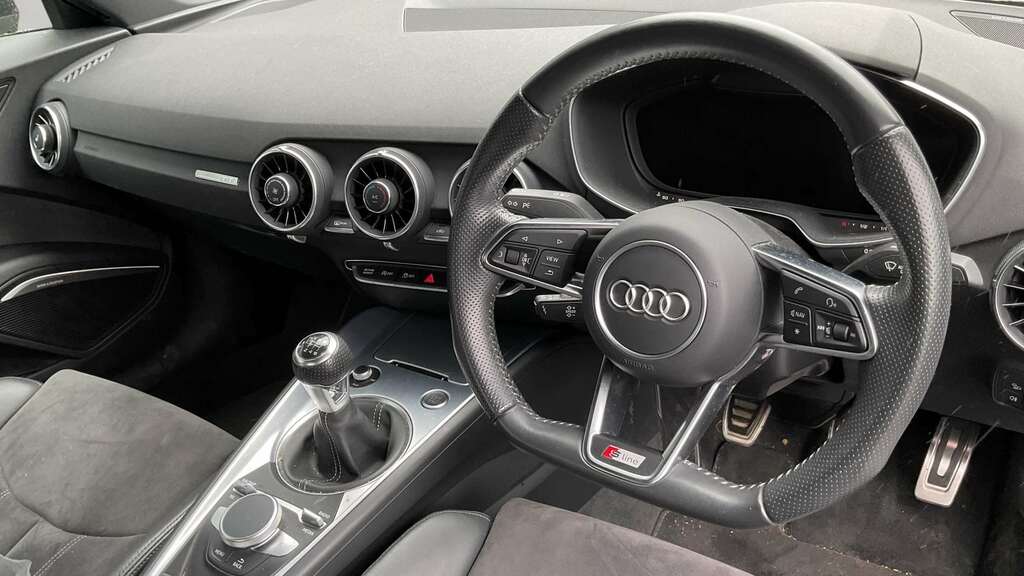 Audi TT 1.8T Fsi Black Edition 2017 Black #6