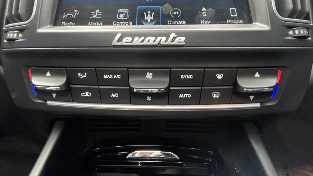 Maserati Levante D V6 Blue #16