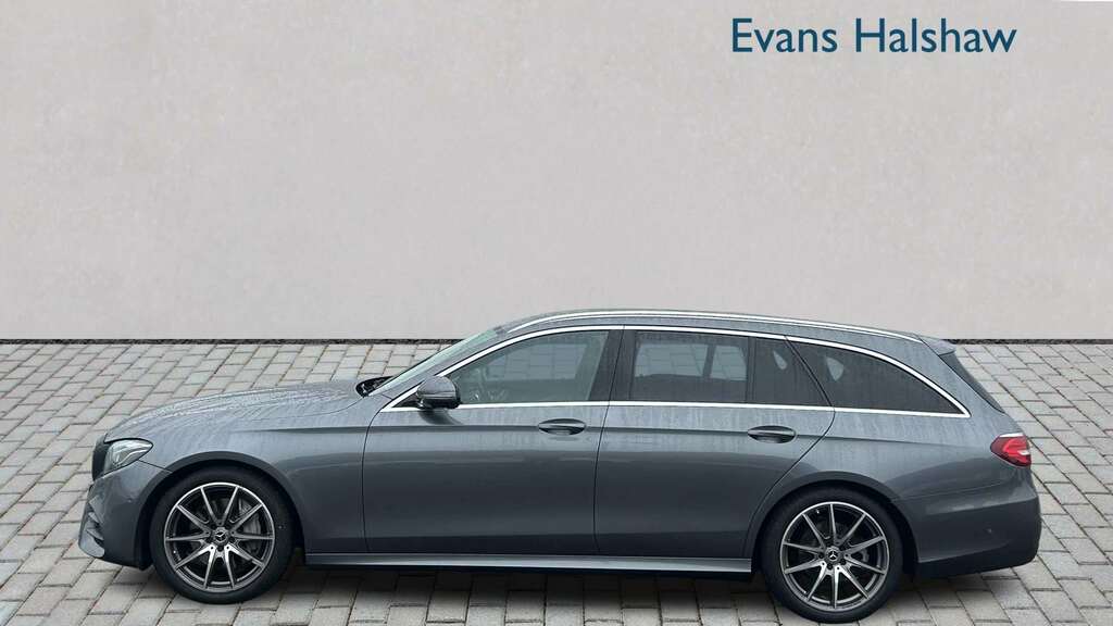 Mercedes-Benz E Class E220d Sport 9G-tronic Black #4