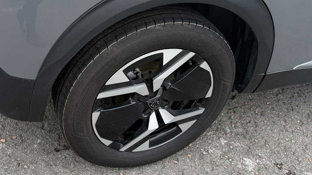Peugeot 2008 1.2 Puretech Allure Edition #8