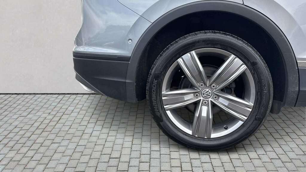 Volkswagen Tiguan Allspace 2.0 Tdi 4Motion Match Dsg 2021 Silver #6
