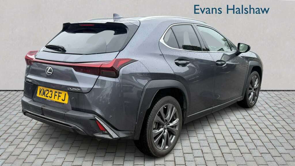 Lexus UX 250H 2.0 F-sport Design Cvt 2023 Grey #4
