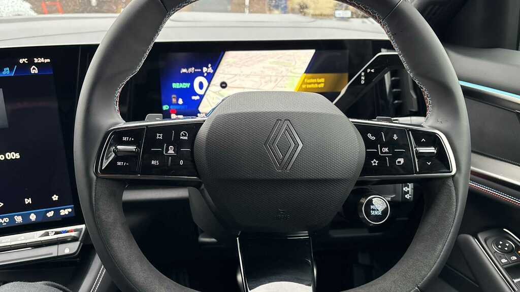 Renault Rafale 1.2 E Tech 22Kwh Atelier Alpine Suv Plu White #9
