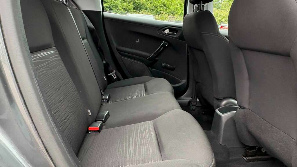 Peugeot 208 1.2 Vti Access 2012 Grey #4
