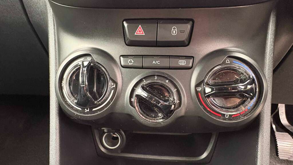 Peugeot 208 1.4 Vti Active Grey #10