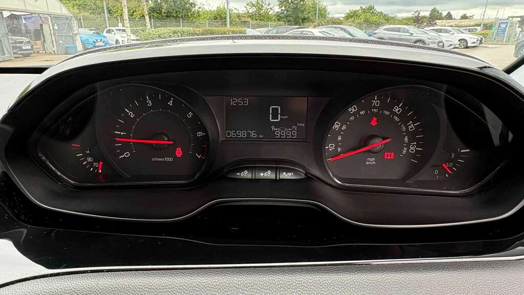 Peugeot 208 1.4 Vti Active Grey #8