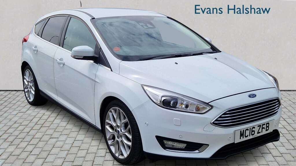 Ford Focus 1.0 Ecoboost 125 Titanium X Navigation 2016 MC16ZFB White