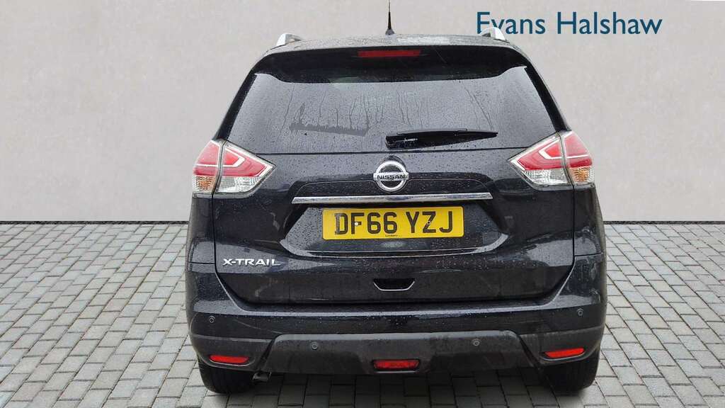 Nissan X-Trail 1.6 Dig-t N-vision 2016 Black
