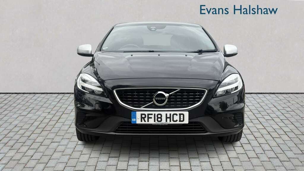 Volvo V40 D3 4 Cyl 150 R Design Nav Plus 2018 Black #6