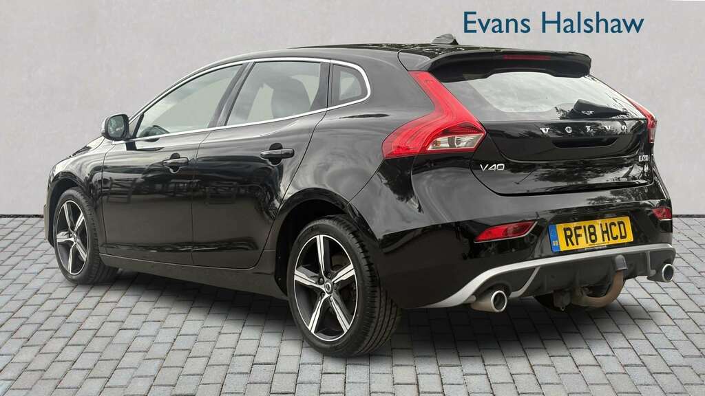 Volvo V40 D3 4 Cyl 150 R Design Nav Plus 2018 Black