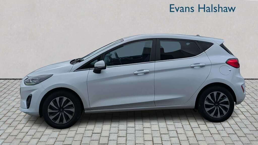 Ford Fiesta 1.0 Ecoboost Titanium 2023 FT23VNW White #2