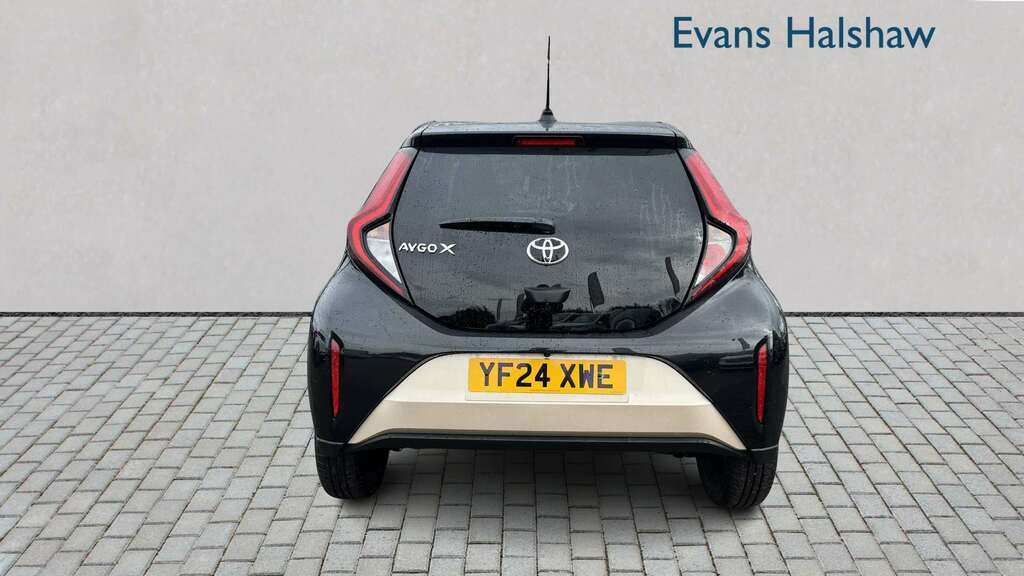 Toyota Aygo X 1.0 Vvt-i Edge 2024 Brown #4