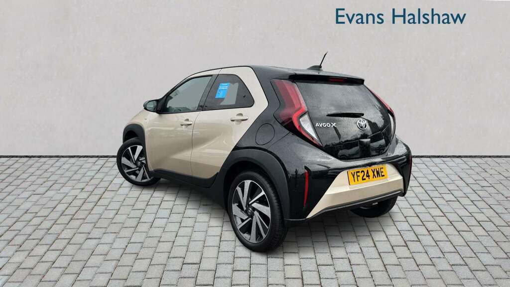 Toyota Aygo X 1.0 Vvt-i Edge 2024 Brown #3