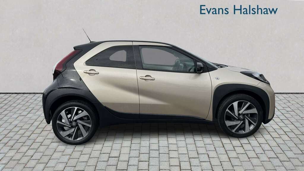 Toyota Aygo X 1.0 Vvt-i Edge 2024 Brown #5