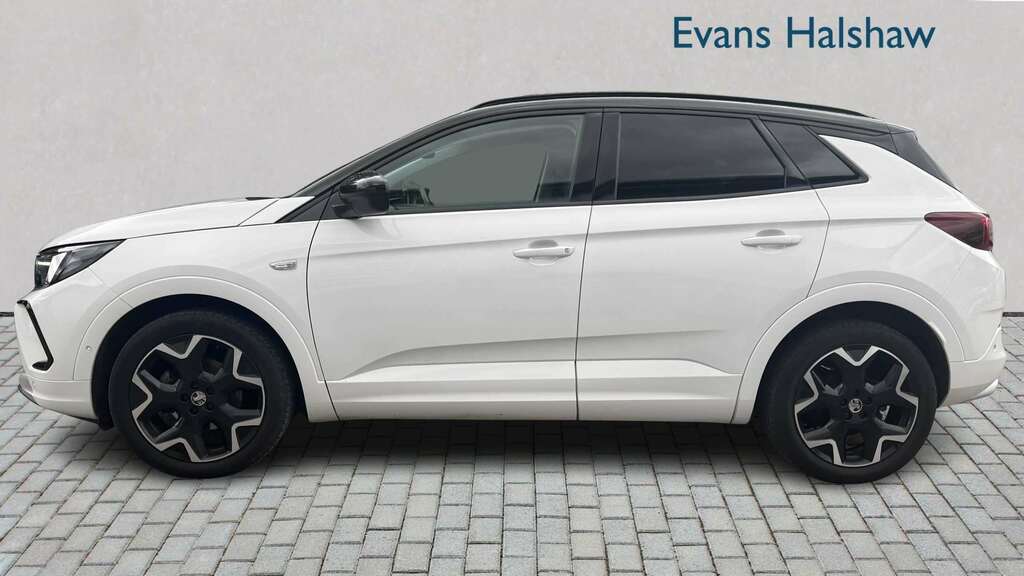 Vauxhall Grandland 1.2 Turbo Ultimate 2023 White #3