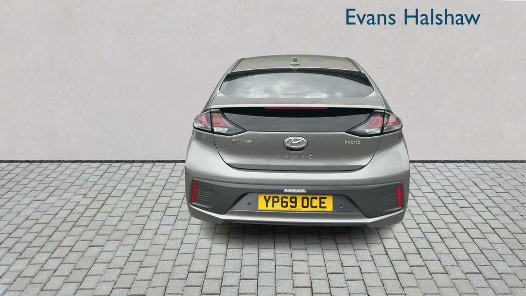 Hyundai Ioniq 1.6 Gdi Hybrid Premium Se Dct 2019 Grey #5