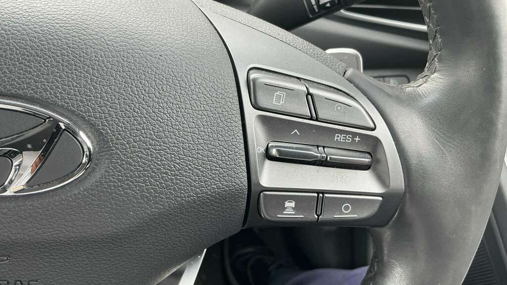 Hyundai Ioniq Hatchback Black #21