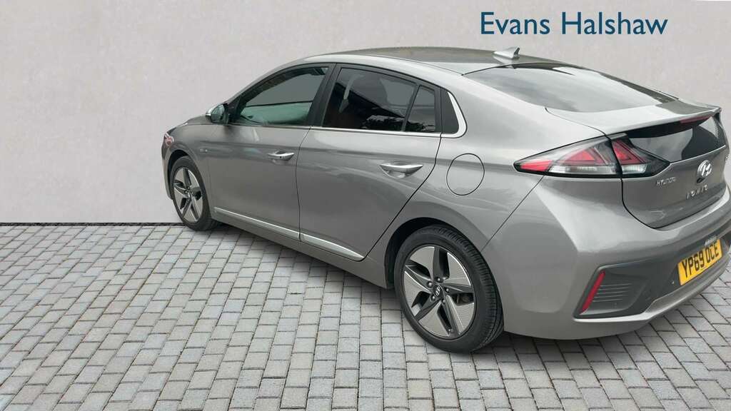 Hyundai Ioniq 1.6 Gdi Hybrid Premium Se Dct 2019 Grey #4