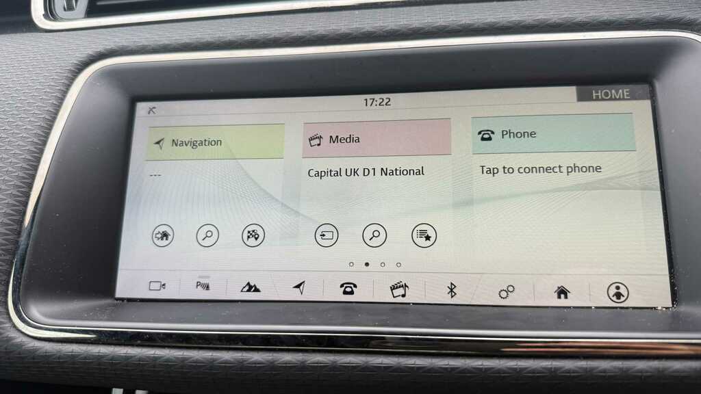 Land Rover Range Rover Evoque 2.0 Se Mhev 148 Bhp Silver #19