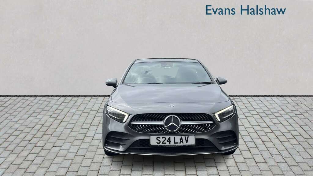 Mercedes-Benz A Class A250 Amg Line Premium Plus 2018 WO68CVP Grey #3