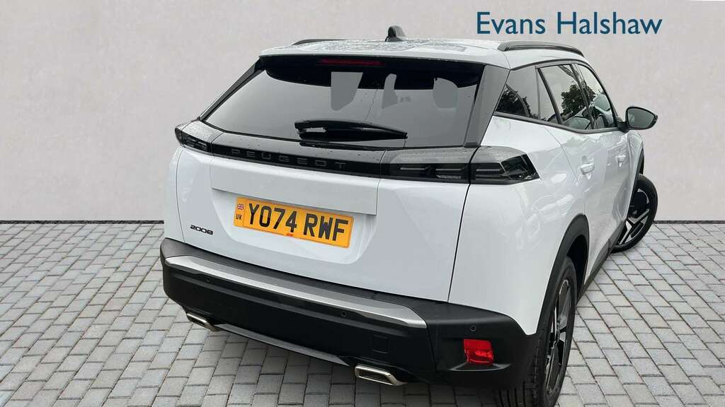 Peugeot 2008 1.2 Puretech 130 Allure Eat8 2025 YO74RWF White #2