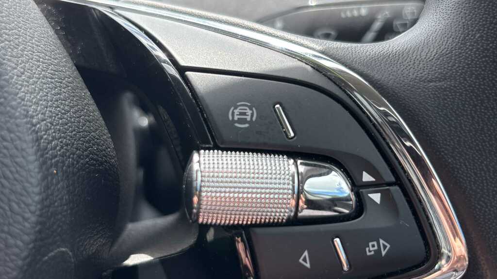 Skoda ENYAQ E 286Ps 85 Edition Silver #11