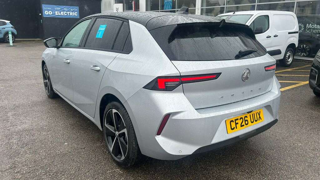 Vauxhall Astra 1.2 Turbo 130 Griffin 2026 White #4