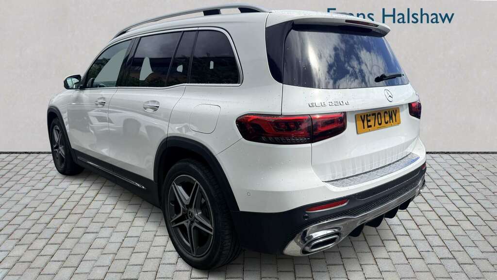 Mercedes-Benz GLB Class 220D 4Matic Amg Line Prem Plus 8G-tronic 2020 White #2