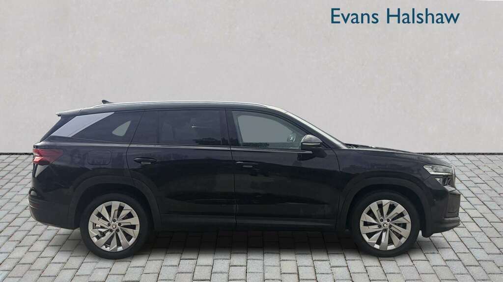 Skoda Kodiaq 1.5 Tsi E-tec Se L Dsg 7 Seat 2024 Black #3