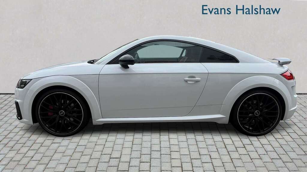 Audi TTS 50 Tfsi 320 Quattro Tts Black Ed S Tronic 2023 White #4