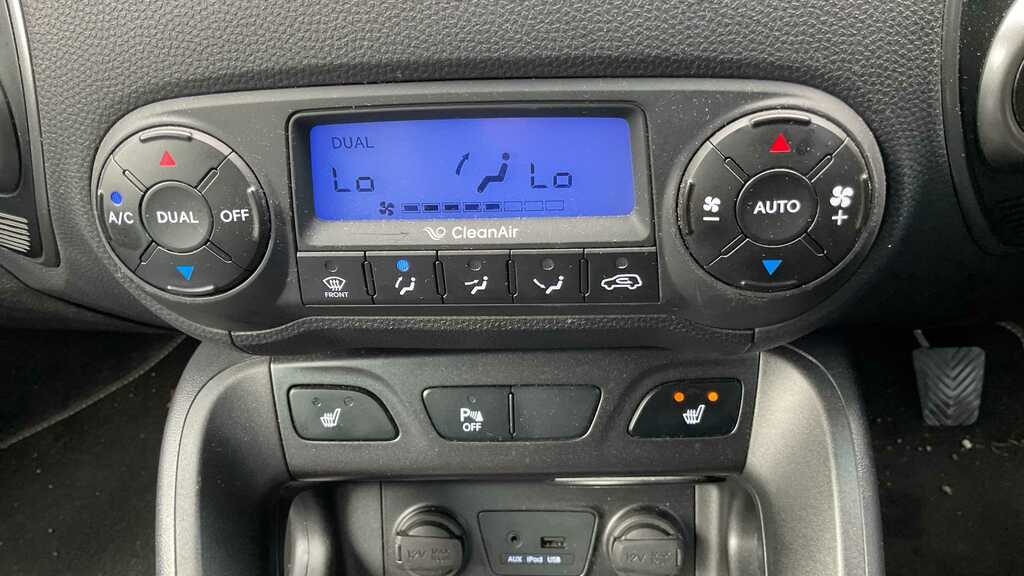 Hyundai Ix35 1.7 Crdi Se 2Wd White #8