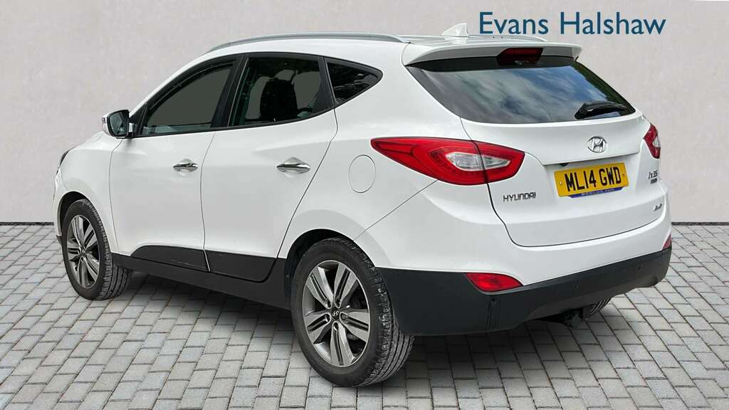 Hyundai Ix35 2.0 Crdi Premium Leather 2014 White #2