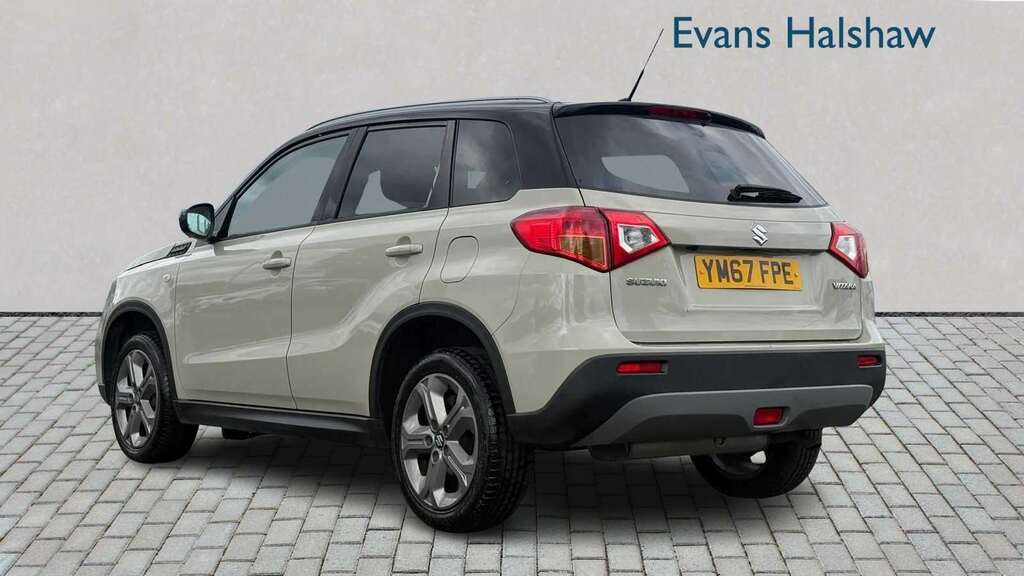 Suzuki Vitara 1.6 Sz-t 2018 White #2