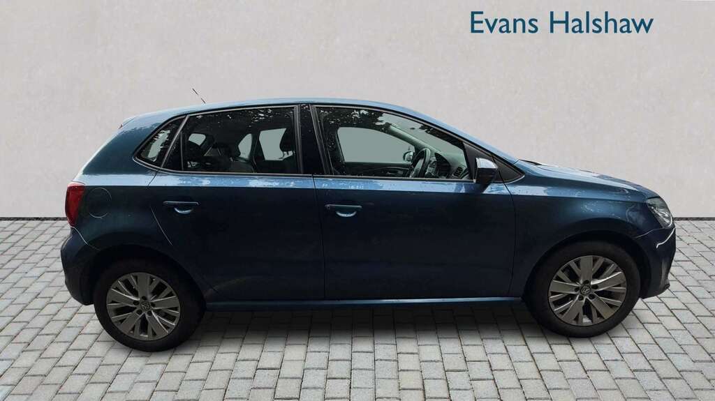 Volkswagen Polo Se White #4