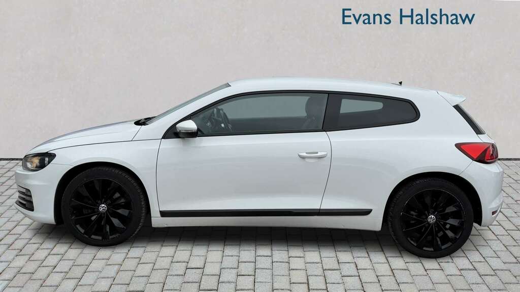 Volkswagen Scirocco 2.0 Tsi 180 Bluemotion Tech Gt 2016 White #4