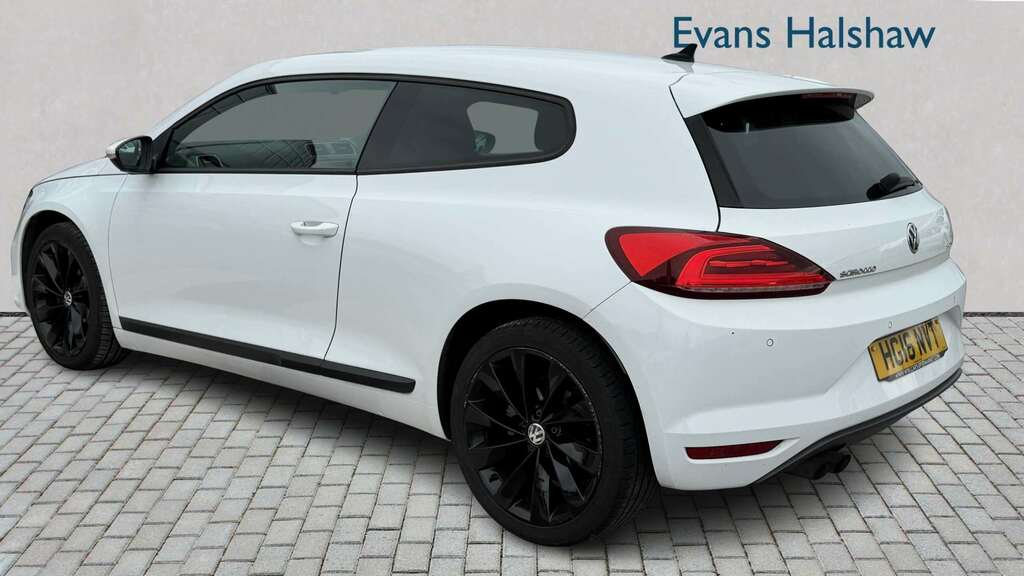 Volkswagen Scirocco 2.0 Tsi 180 Bluemotion Tech Gt 2016 White #2
