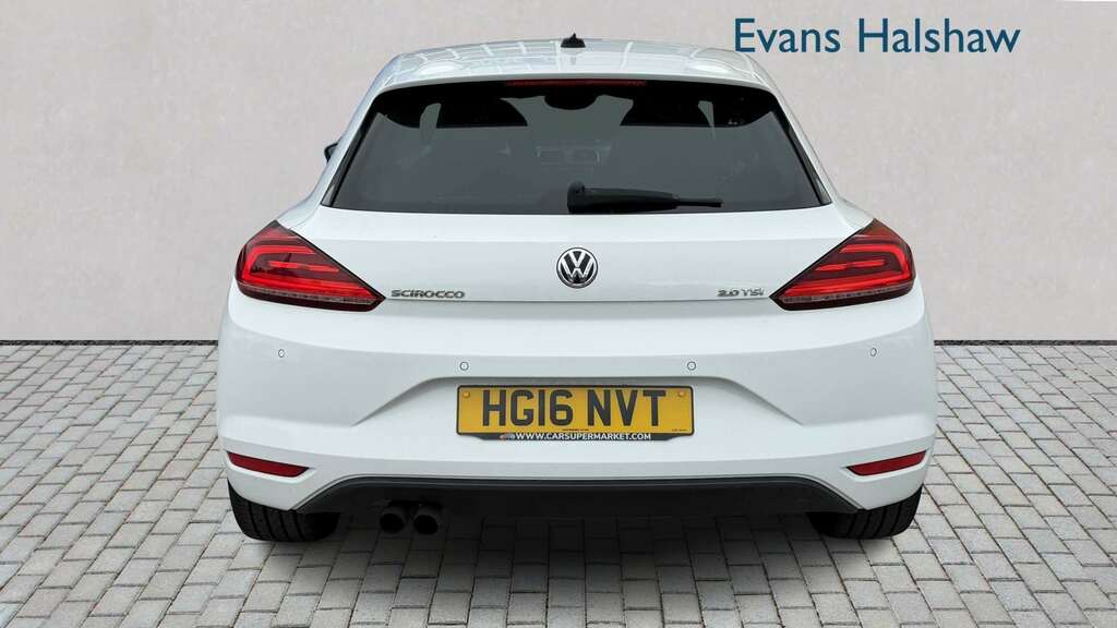 Volkswagen Scirocco 2.0 Tsi 180 Bluemotion Tech Gt 2016 White #3