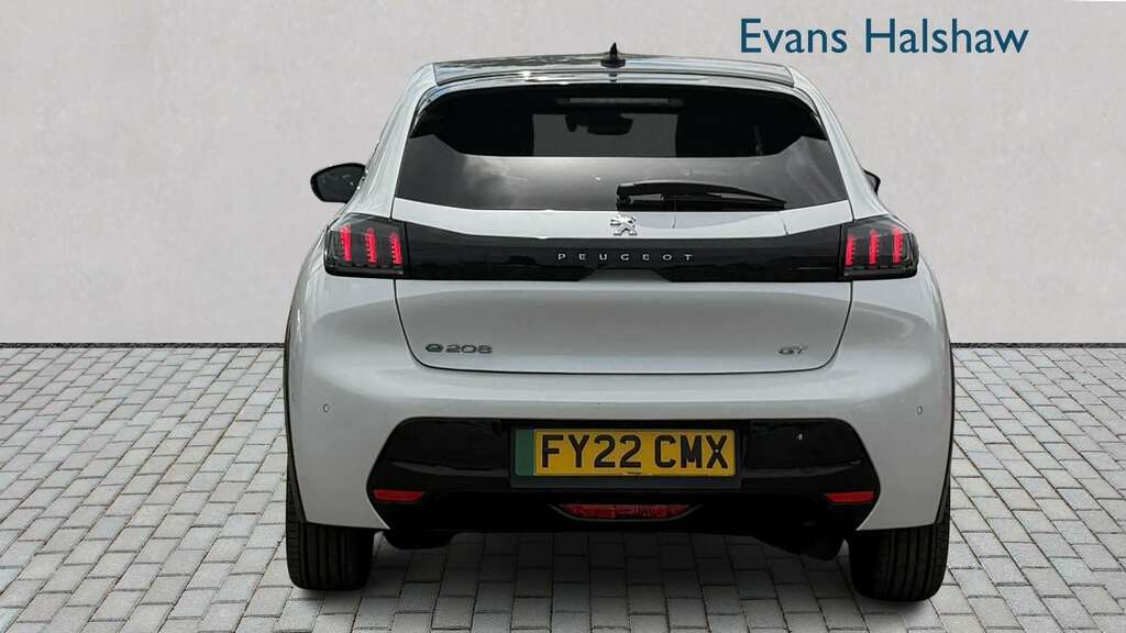 Peugeot e-208 100Kw Gt 50Kwh 2022 White #4