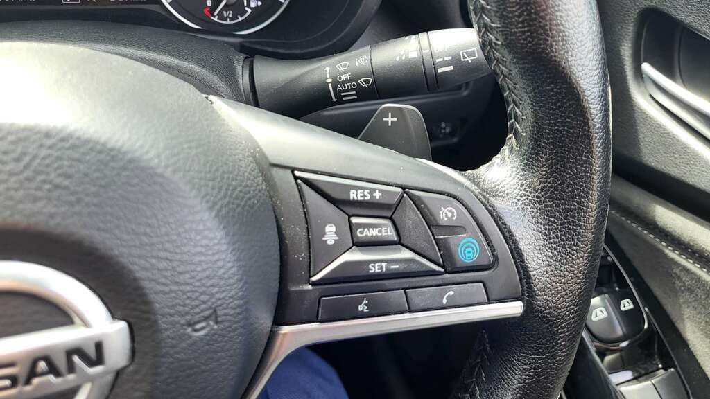 Nissan Juke 1L N-connecta Black #12