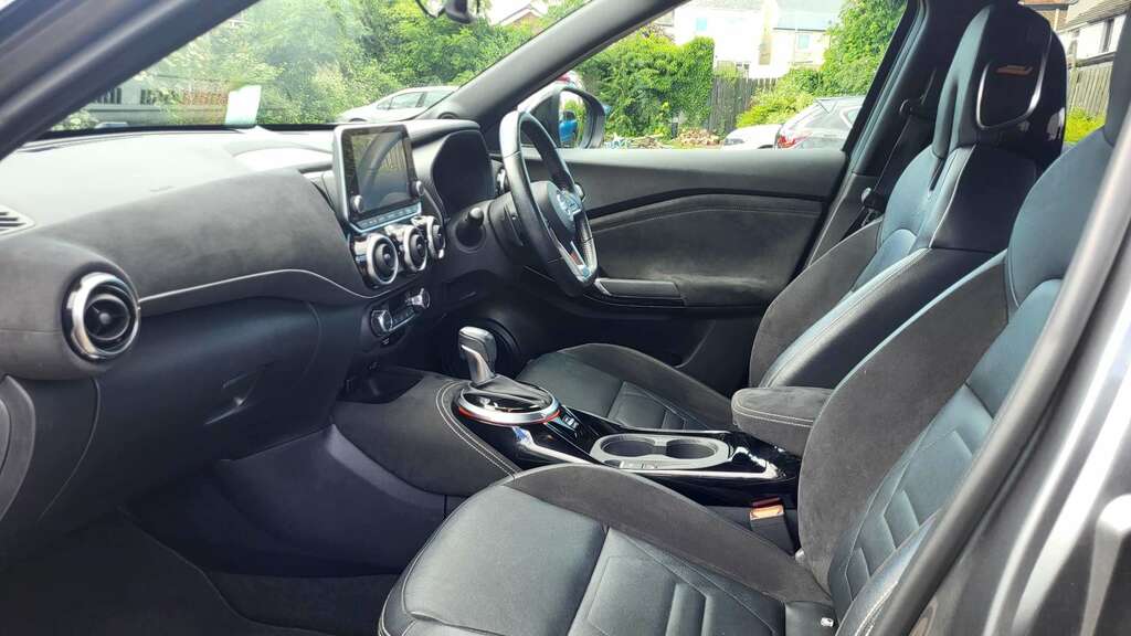 Nissan Juke 1L N-connecta Black #10