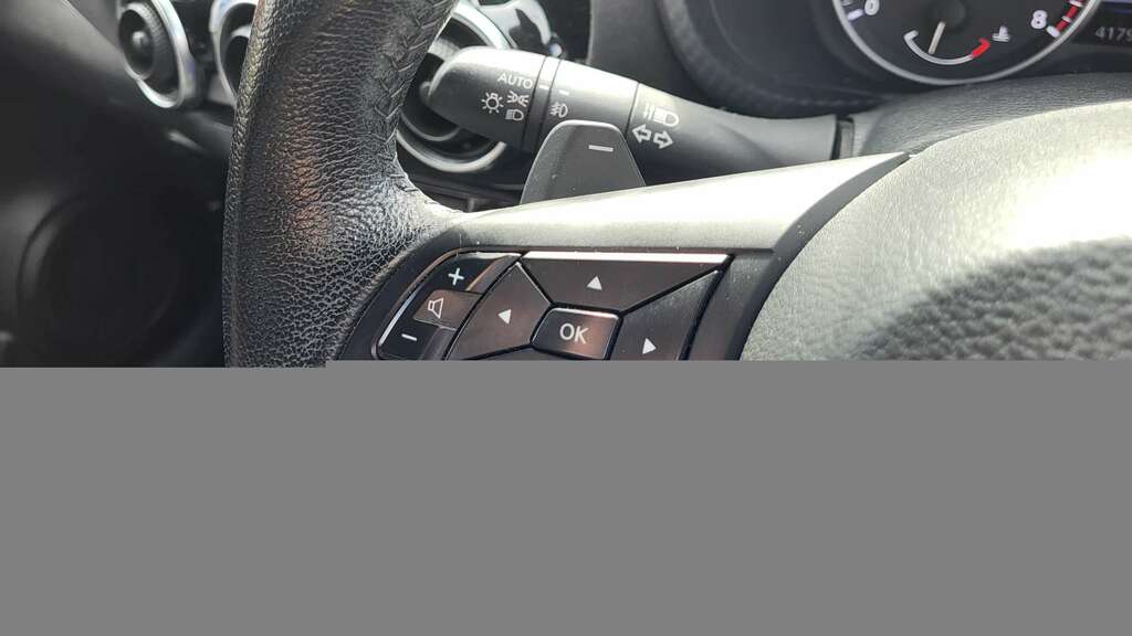 Nissan Juke 1L N-connecta Black #11