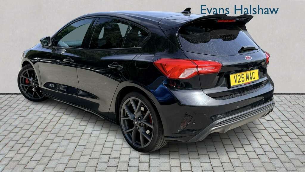 Ford Focus 2.0 Ecoblue 190 St 2020 MD69KWN Black #2